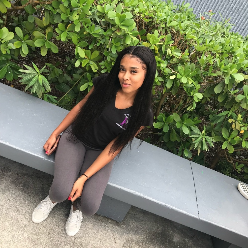 Meet your Posher, Victoria